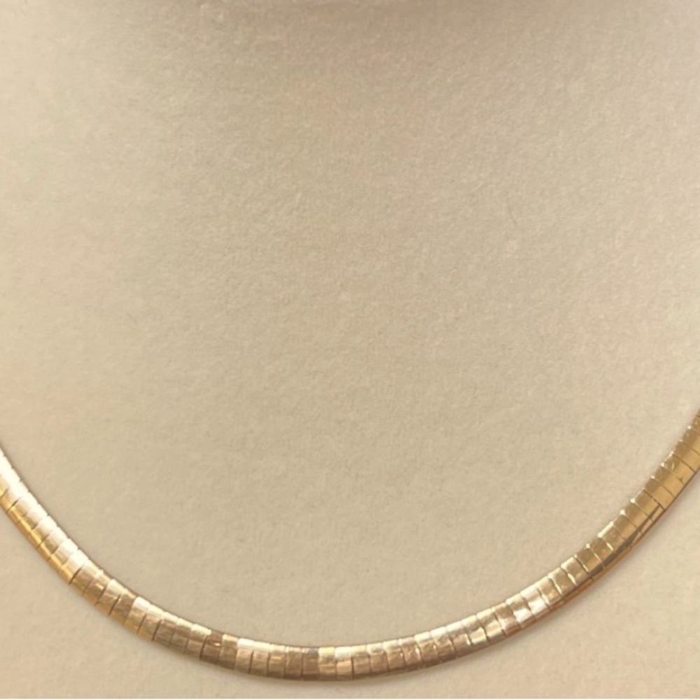 Gold Modern Reverseable Peruvian, Necklace with Sleek Design.